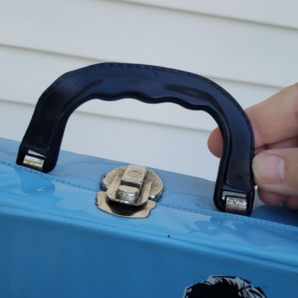 Vintage Barbie Ponytail Vinyl Covered Storage Case with Handle (1962) - Picture 5 of 10